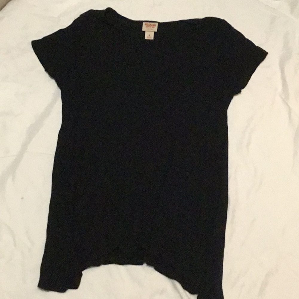 Black 2000s tshirt